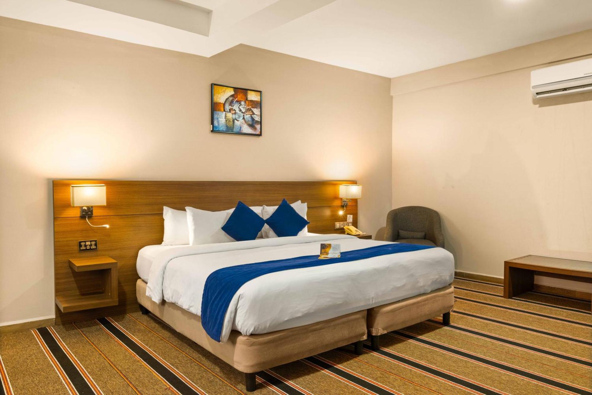 Ah Hotel And Conferences Madina Exterior photo