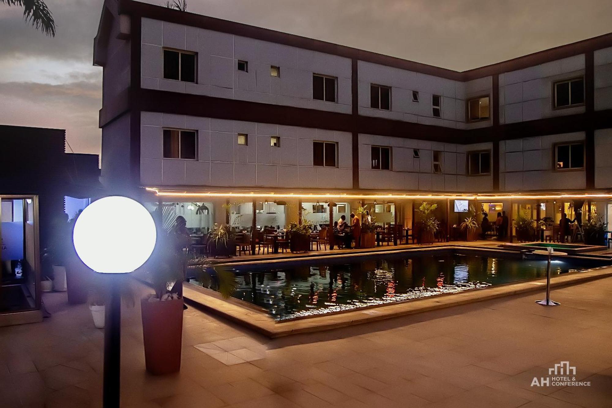 Ah Hotel And Conferences Madina Exterior photo